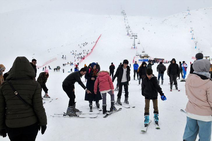 Hesarek Kayak Merkezi'nde sömestir yoğunluğu G1