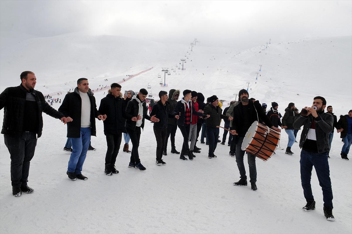 Hesarek Kayak Merkezi'nde s&ouml;mestir yoğunluğu