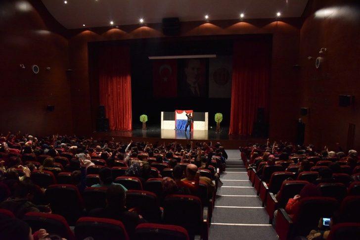 Çocukların tiyatro keyfi G2