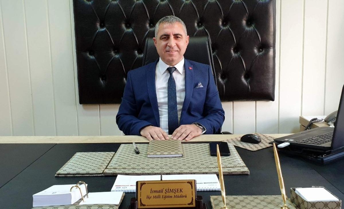 Başarılı Okul M&uuml;d&uuml;r&uuml; Şimşek, İl&ccedil;e Milli Eğitim M&uuml;d&uuml;rl&uuml;ğ&uuml;ne atandı