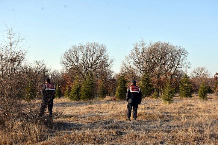 Kırklareli'nde planörden köye 6 çanta dolusu uyuşturucu attılar! G1