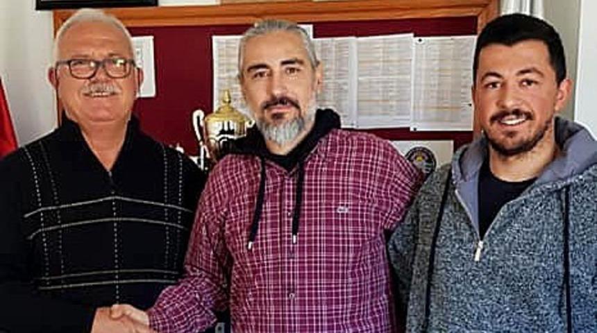 &Ccedil;eşme Belediyespor olaylı ma&ccedil;ın ardından teknik direkt&ouml;r değişikliğine gitti