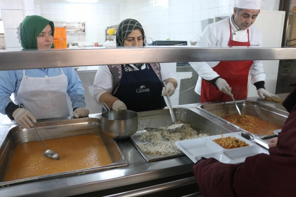 Ey&uuml;psultanlı gen&ccedil;ler, Kış Kampı&rsquo;nda Kefken&rsquo;de buluştu