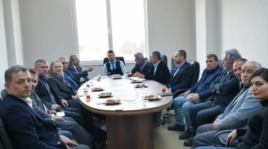 Meslek y&uuml;ksekokulunda değerlendirme toplantısı