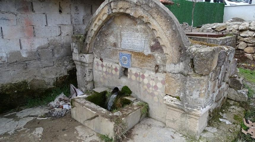 170 yıllık tarihi Osmanlı çeşmesi tescillenip restore edilecek
