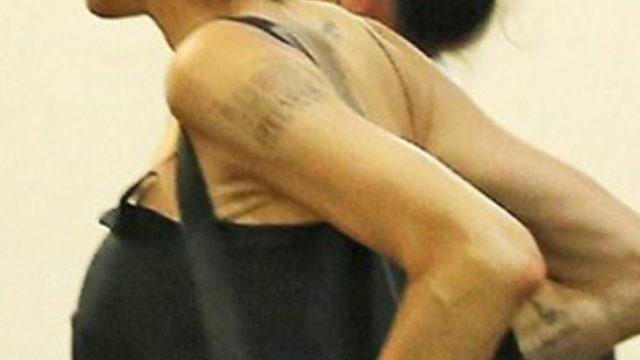 Angelina Jolie eriyor