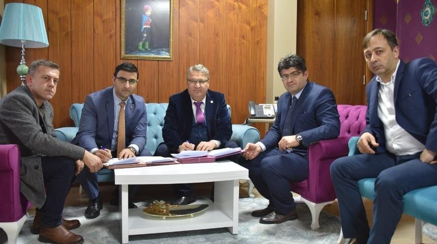 Yunusemre Belediyesinden personelini sevindiren s&ouml;zleşme