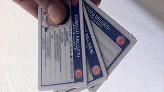 Ehliyet almak için yaş bekleyenler dikkat! Resmi Gazete'de yayımlandı... Artık yaş beklemenize gerek yok! 