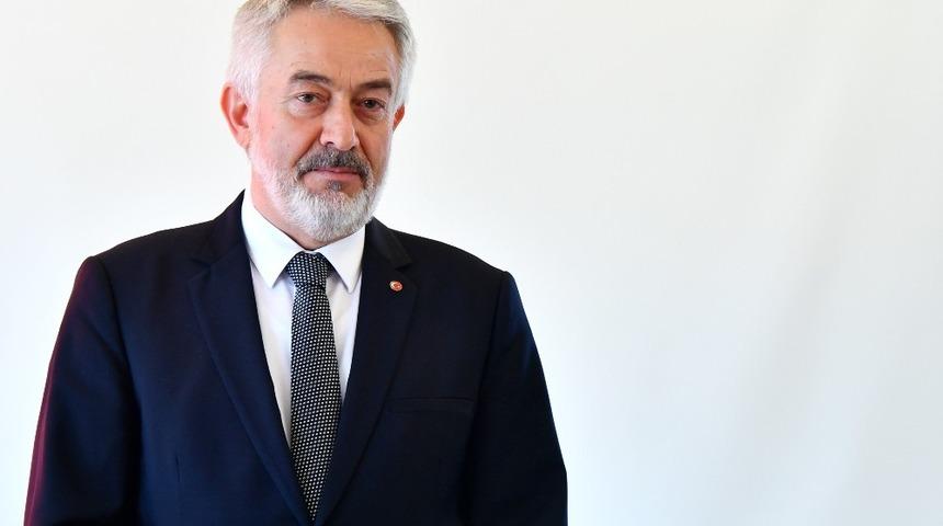 Isparta Belediye Başkanı Başdeğirmen&rsquo;den vatandaşlara &ccedil;ağrı: &ldquo;Zorda kalan komşunuzu bizlere bildirin&rdquo;