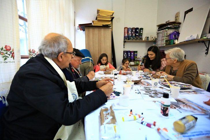 100 Yaş Evi’nde nesiller buluşması G4