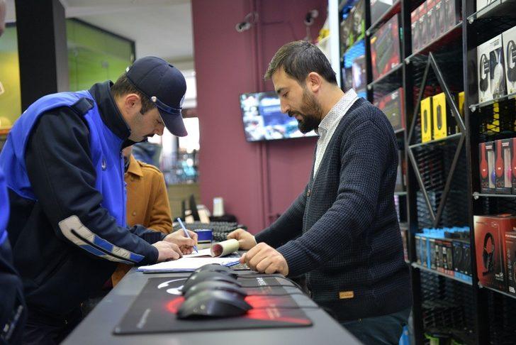 Altıeylül’de zabıta 7/24 görevde G1