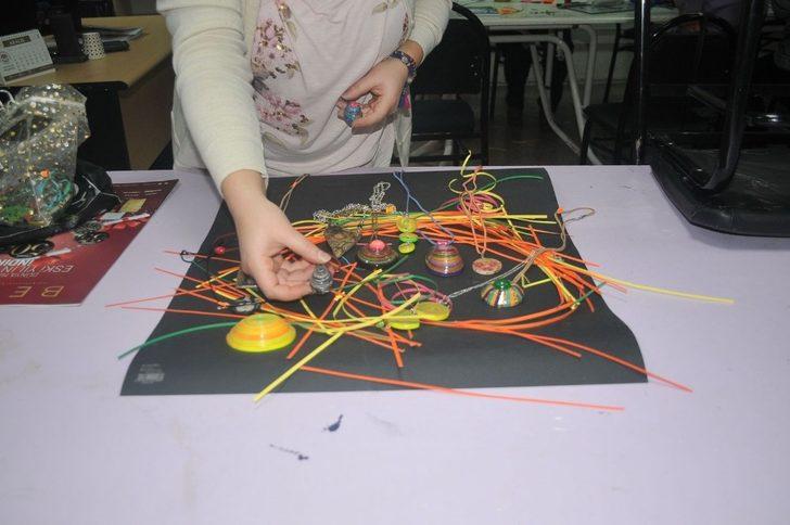 Kursiyerlerden geri dönüşüm şaheserleri G1