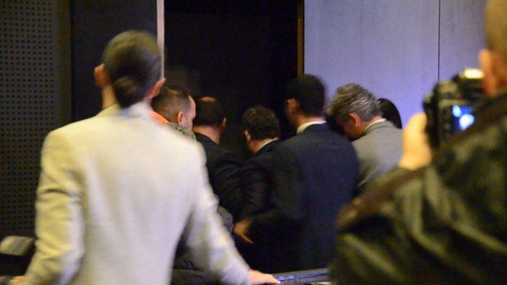 Göç İdaresi İletişim Dairesi Başkanı Dr. Aydın Kadıoğlu, kürsüde kalp krizi geçirdi G2