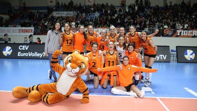 2020 CEV Şampiyonlar Ligi: Eczacıbaşı VitrA: 3 - LP Salo: 0