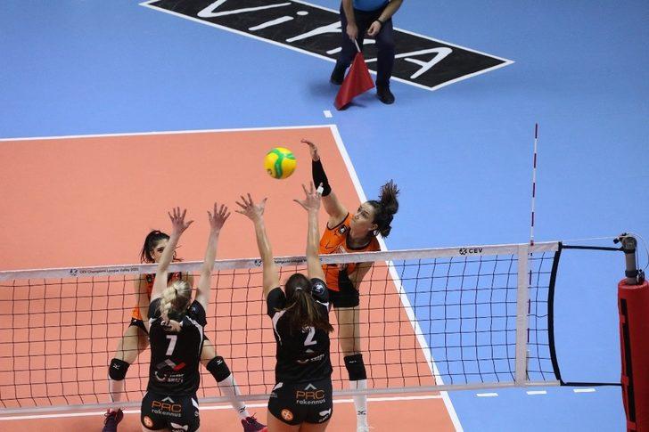 2020 CEV Şampiyonlar Ligi: Eczacıbaşı VitrA: 3 - LP Salo: 0 G5