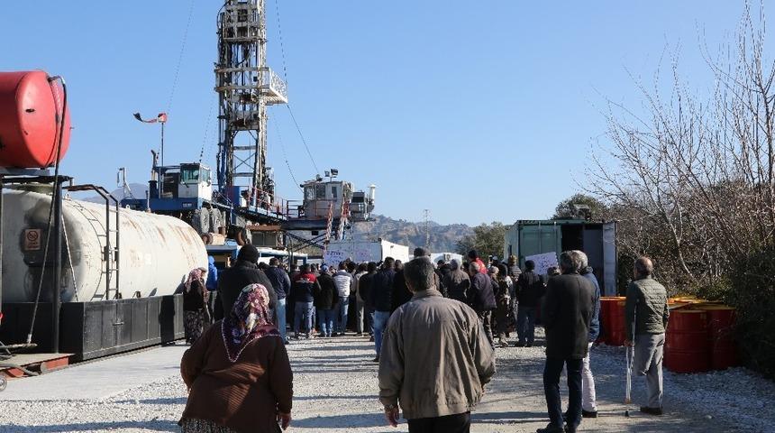 Efeler&rsquo;de belediye ekipleri şantiyedeki &ccedil;alışmaları durdurdu