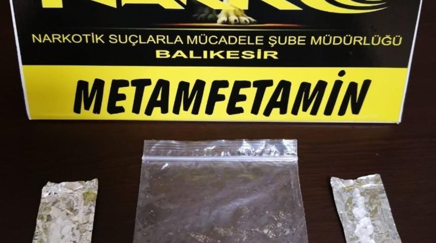 Balıkesir polisinden uyuşturucu operasyonu