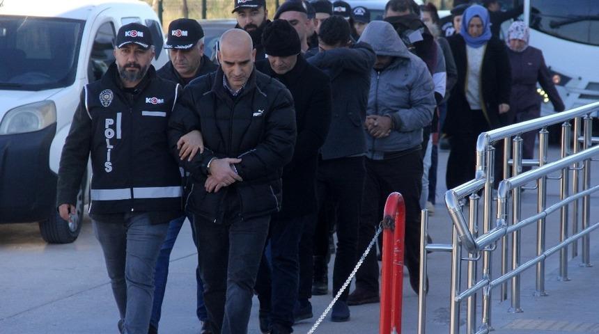 Adana'da FETÖ'den tutuklamalar: Aralarında eski emniyet müdürü de var
