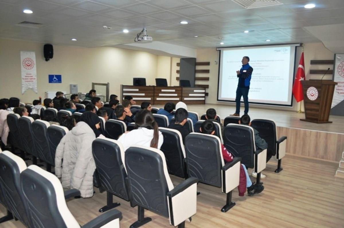 K&uuml;tahya&rsquo;da &lsquo;Temel Afet Bilinci&rsquo; eğitimi