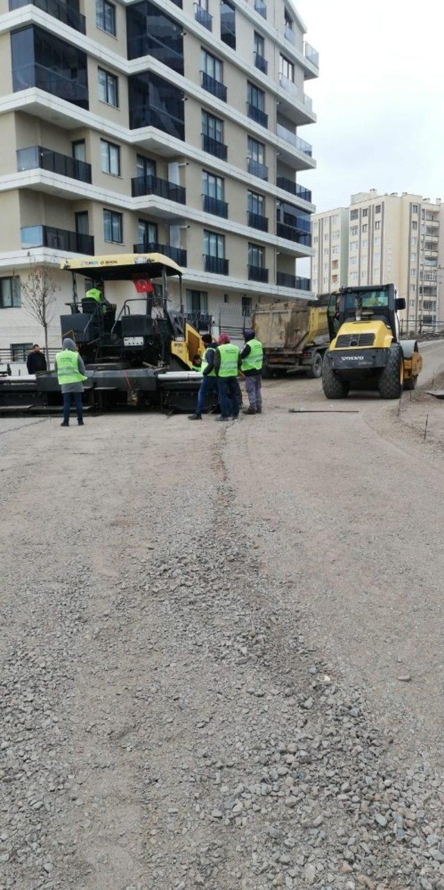 Gebze’de yol yapım çalışmaları sürüyor işleri