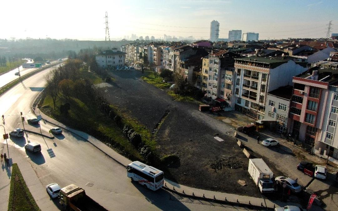 Tarkan'ın Bayrampaşa'daki arazisi 6'ıncı kez İBB Meclisi'ne geldi