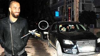 Arda Turan, Sinem'den sonra hız kesmiyor