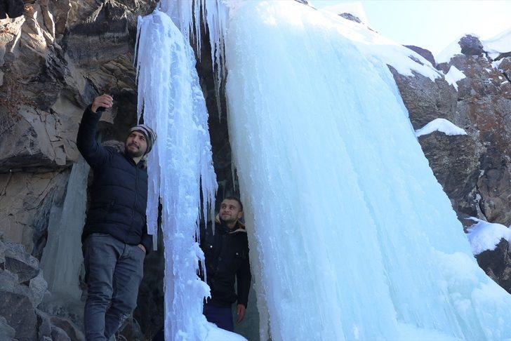 Ağrı eksi 21 dereceyi gördü! Şelale ve göller buz tuttu G1