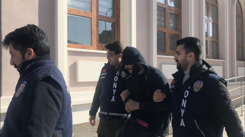 Market sahibini gasp eden cezaevi firarisi gizli b&ouml;lmede yakalandı