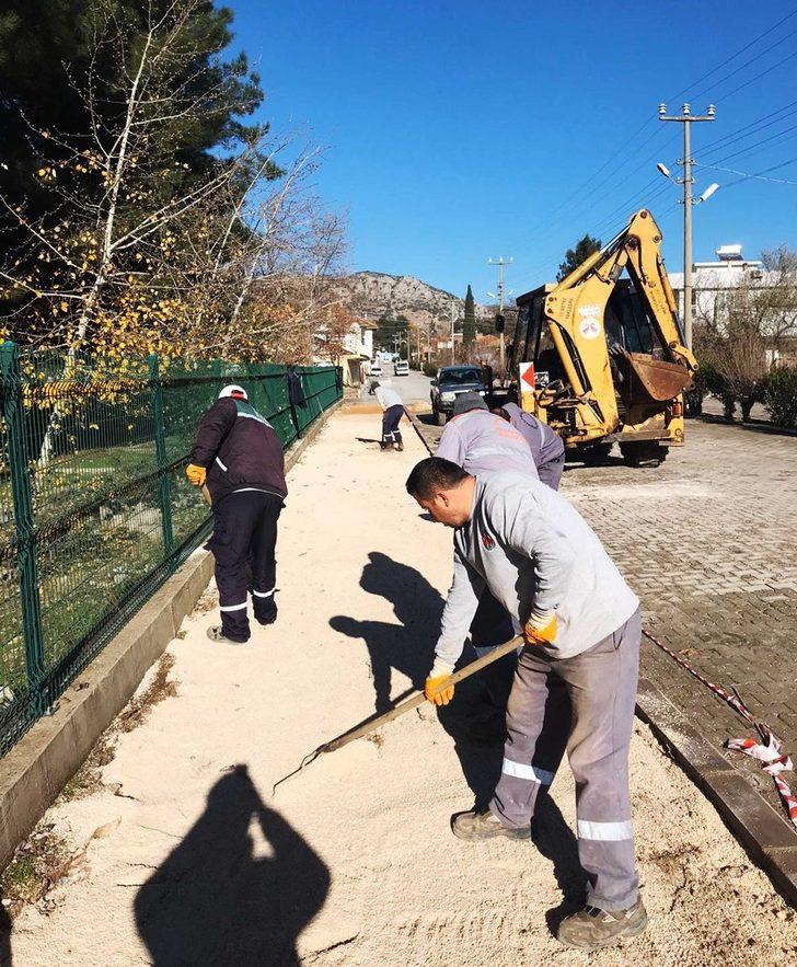 Döşemealtı’nda kilit taşı çalışmaları G1