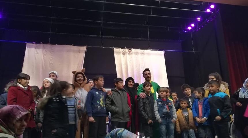 &Ouml;ğrencilere tiyatro etkinliği