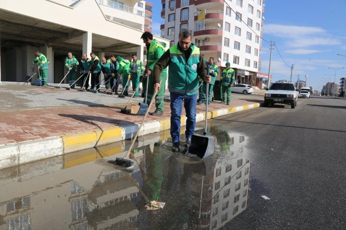 Yeni Mahallede hummalı &ccedil;alışma