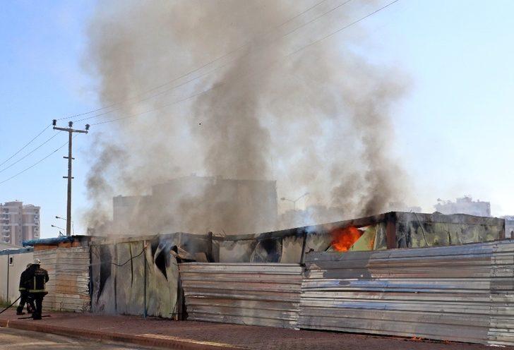 İnşaat işçileri paralarının yanışını izledi G2