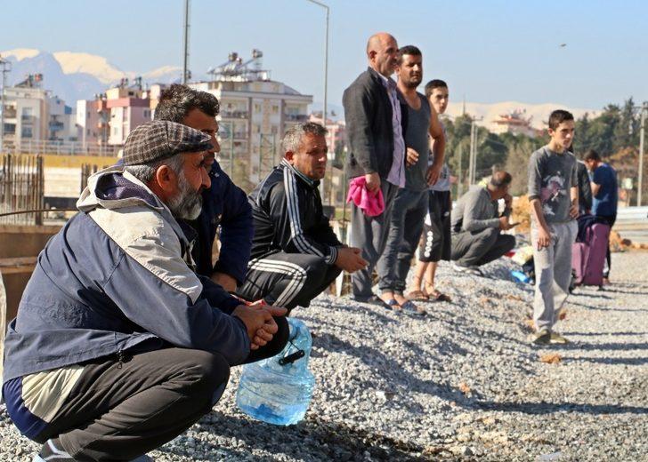 İnşaat işçileri paralarının yanışını izledi G3