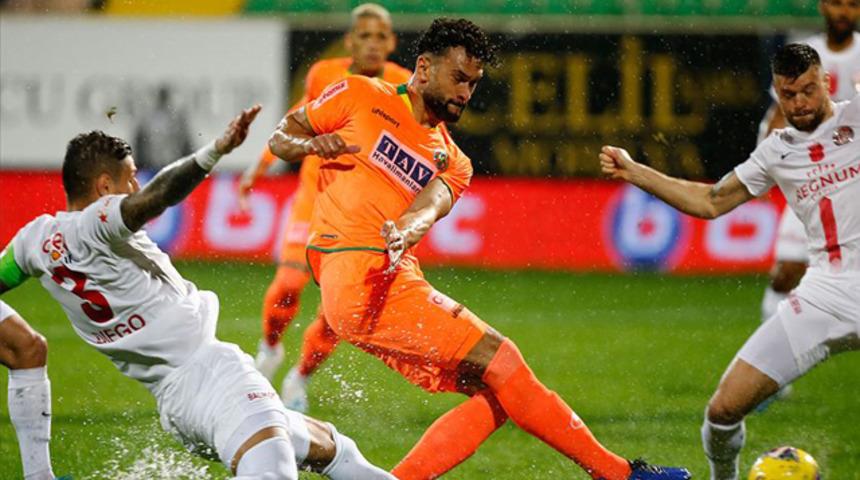 Alanyaspor'lu Caulker: Kaderim güzel, süslü kelimelerle yazılmış