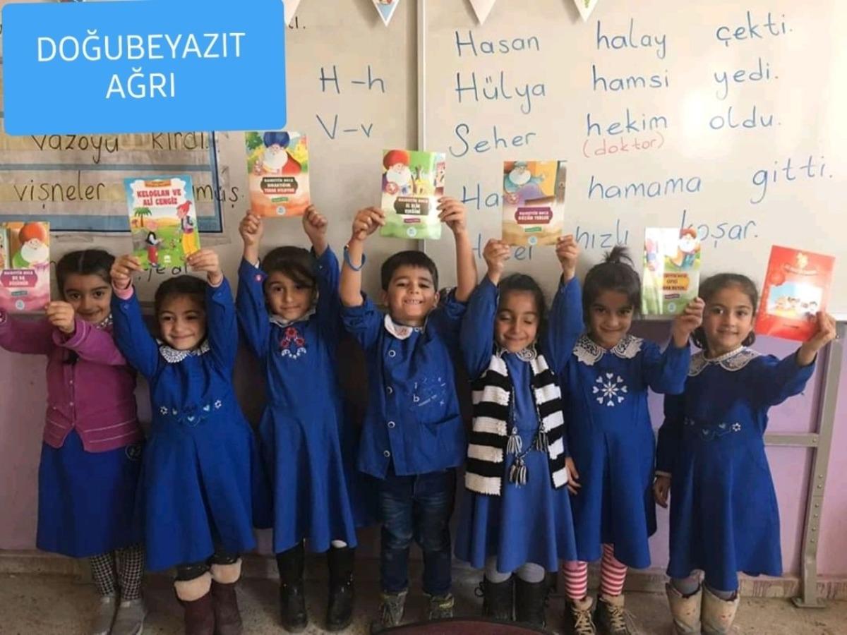 Sosyal medyada &ccedil;ocukları mutlu eden yardımlaşma