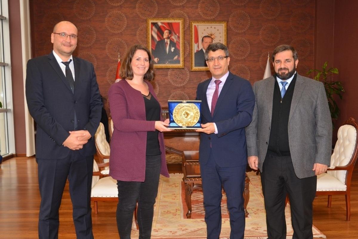 Almanya K&uuml;lt&uuml;r Ataşesi Maren H&uuml;lskemper&rsquo;den BŞE&Uuml;&rsquo;ye ziyaret