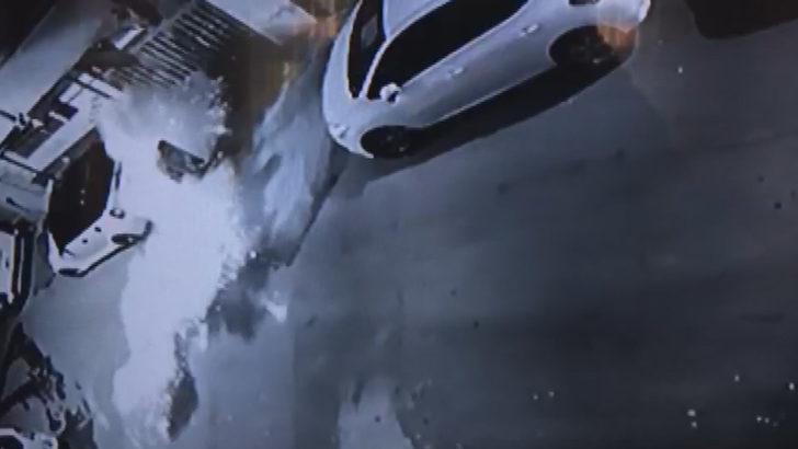 Beyoğlu'nda EYP atan şahıslar kameraya yakalandı G2