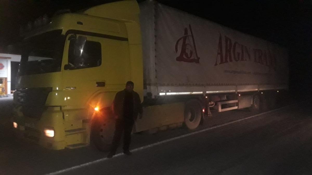 &Ccedil;aldıran Belediyesi yolda mahsur kalan ara&ccedil;ların imdadına yetişiyor