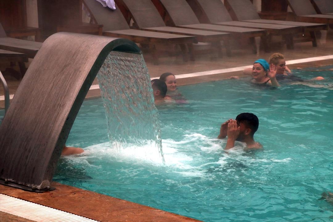 Rus turistlerin kaplıcalarıyla &uuml;nl&uuml; Yalova'ya ilgisi arttı