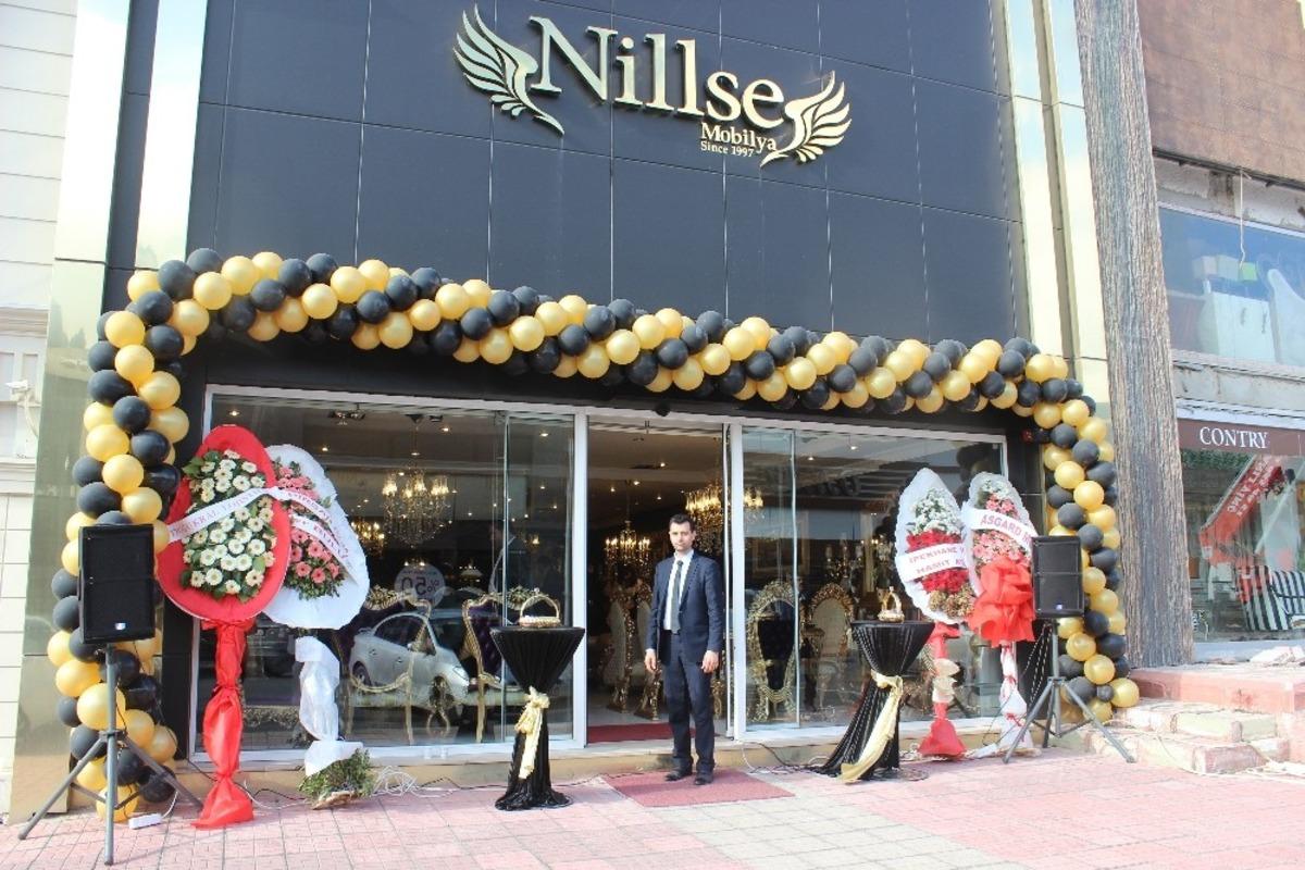 Nillse Mobilya İstanbul&rsquo;daki ilk şubesini a&ccedil;tı