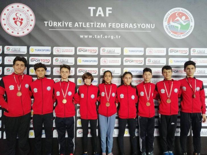 Nilüfer’e bir şampiyonluk da atletizmden G2