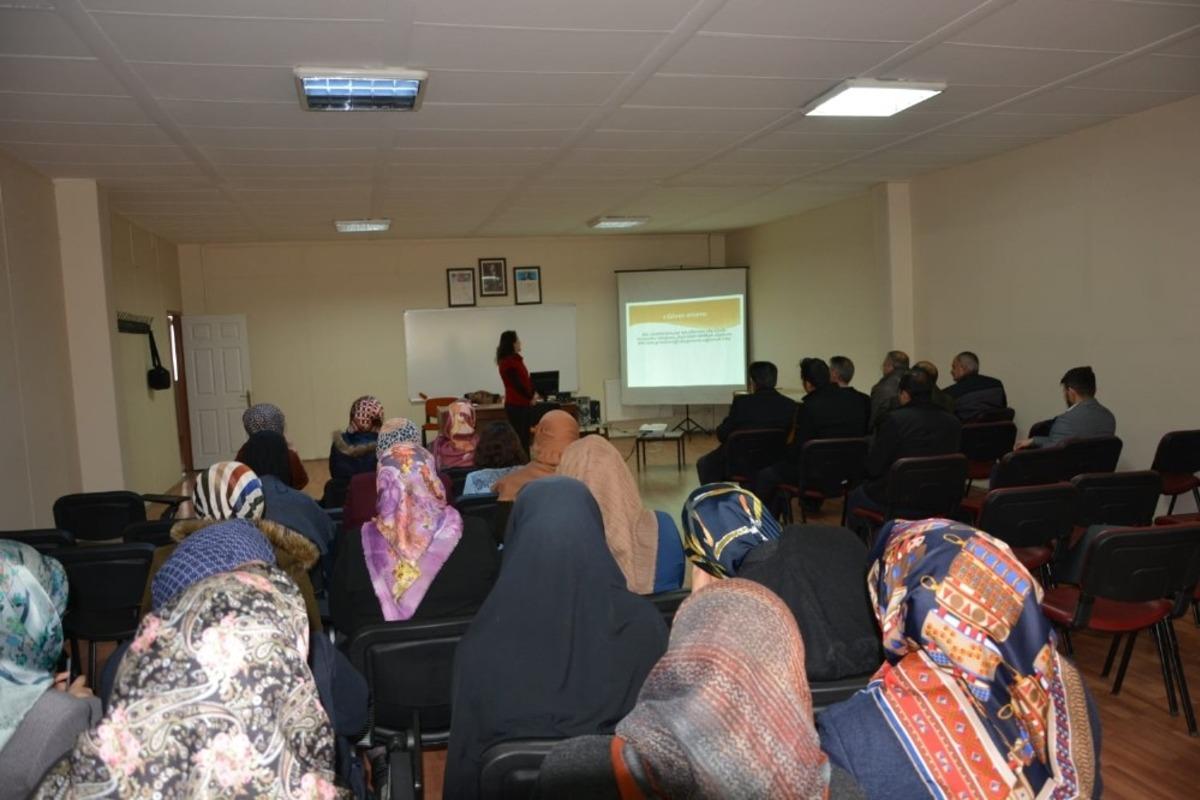 Aşkale&rsquo;de aile ve &ccedil;ocuk eğitimi