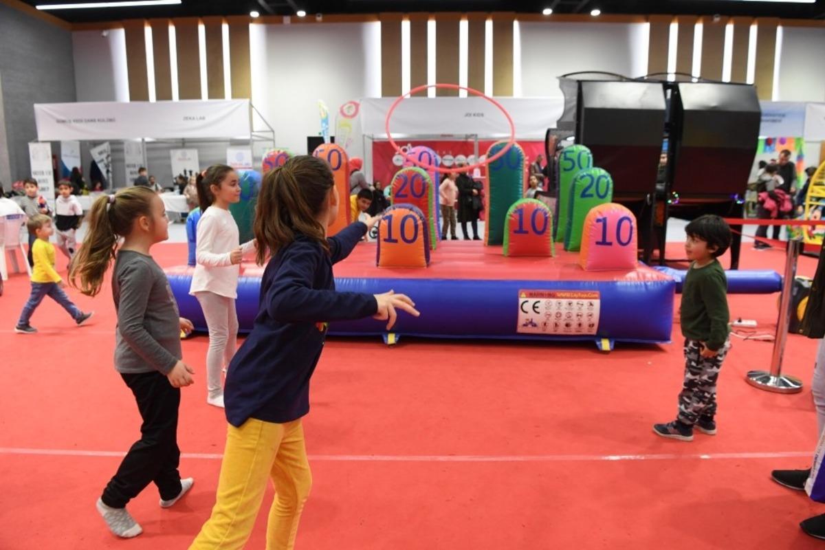 Konyaaltı Belediyesi &Ccedil;ocuk Festivaline b&uuml;y&uuml;k ilgi