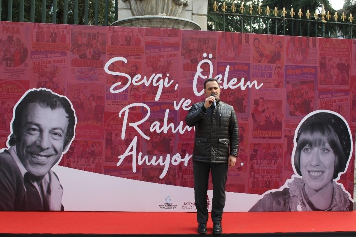 M&uuml;nir &Ouml;zkul ve Ayşen Gruda Beyoğlu&rsquo;nda anıldı