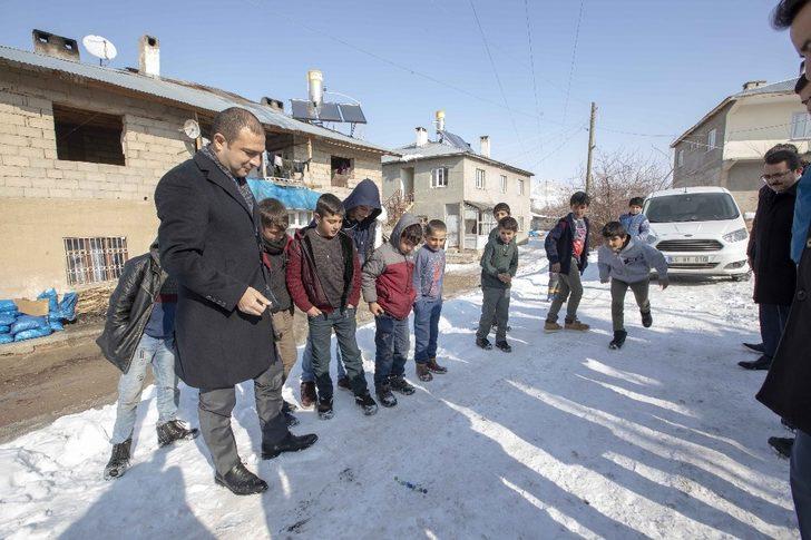 Başkan Vekili Aslan’dan hane ziyareti G5
