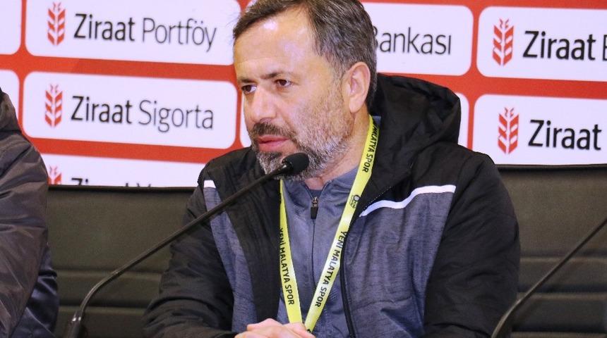 Hakan &Ccedil;alışkan: "Sivasspor galibiyeti bize moral oldu"