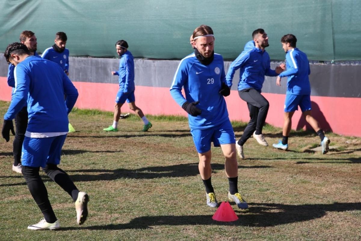 Karak&ouml;pr&uuml; Belediyespor seri peşinde