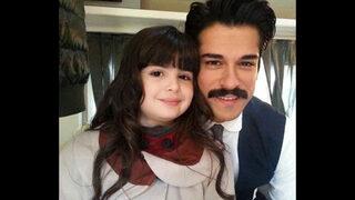 Burak Özçivit'ten Fahriye Evcen'e jest