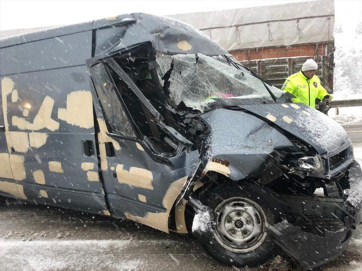 Sinop'ta kar yağışı trafik kazalarına neden oldu G3