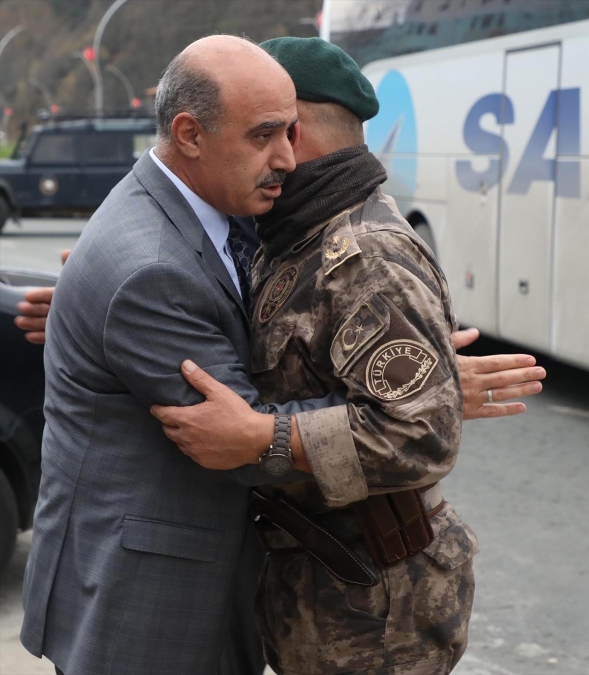 Rize'de, Suriye'den d&ouml;nen &Ouml;zel Harekat polislerine karşılama